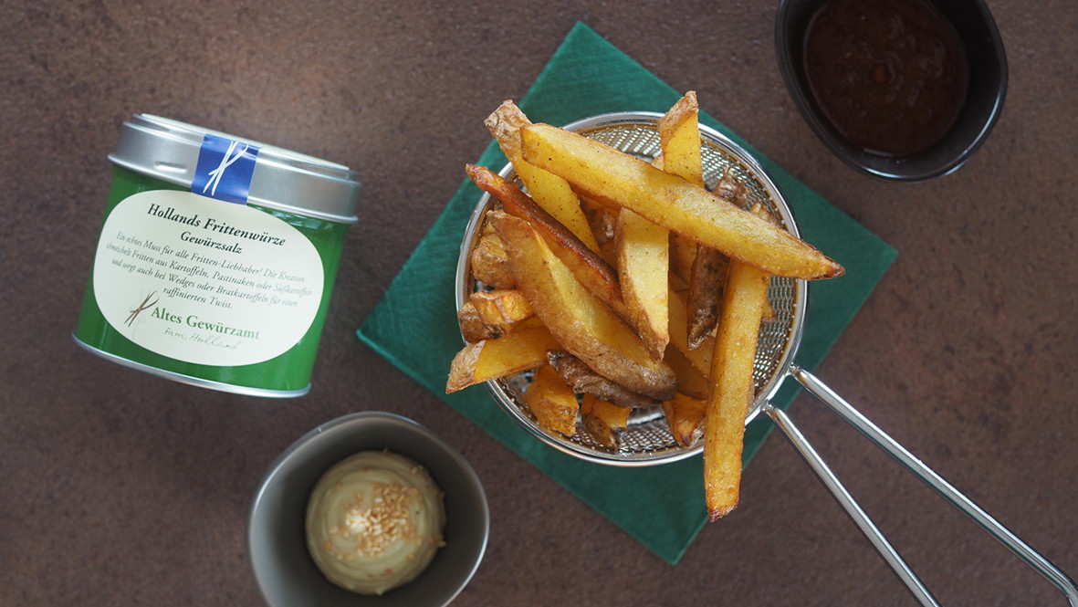 Image of Pommes Frites mit Hollands Frittenwürze und Sesam-Mayonnaise