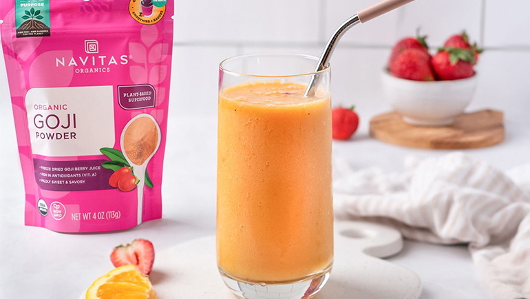 Tropical Goji Smoothie Recipe | Navitas Organics