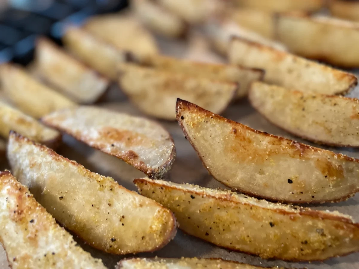 Crispy Rosemary Cornmeal Potato Wedges
