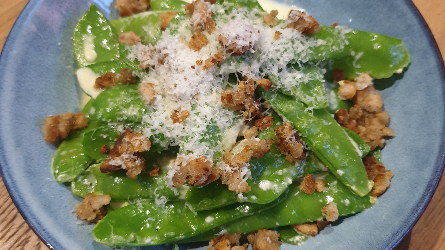 Snow Peas with Creamy White Wine and Parmesan Croutons-image
