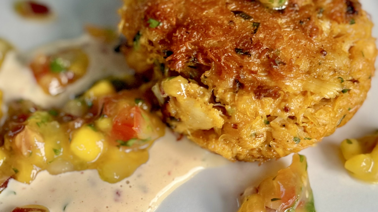 Image of Gulliver’s Tandoori Crab Cakes with Mango Salsa