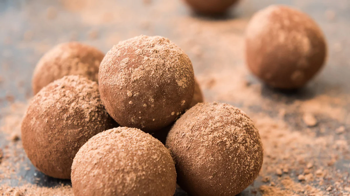 Beauty Bliss Balls with Collagen + Elastin