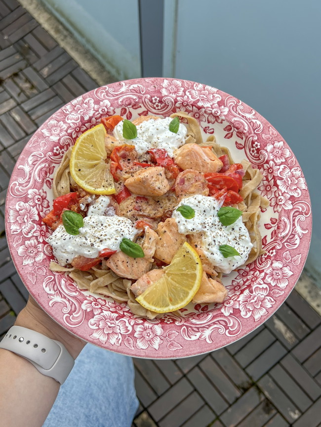 Image of Romige pasta met Zalm en Burrata