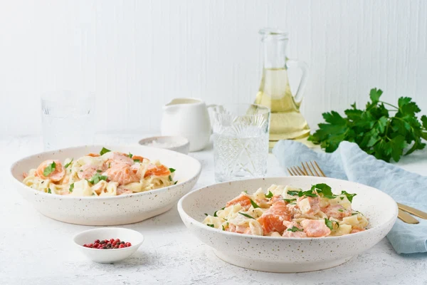 Tagliatelle with Salmon and Creamy Sauce