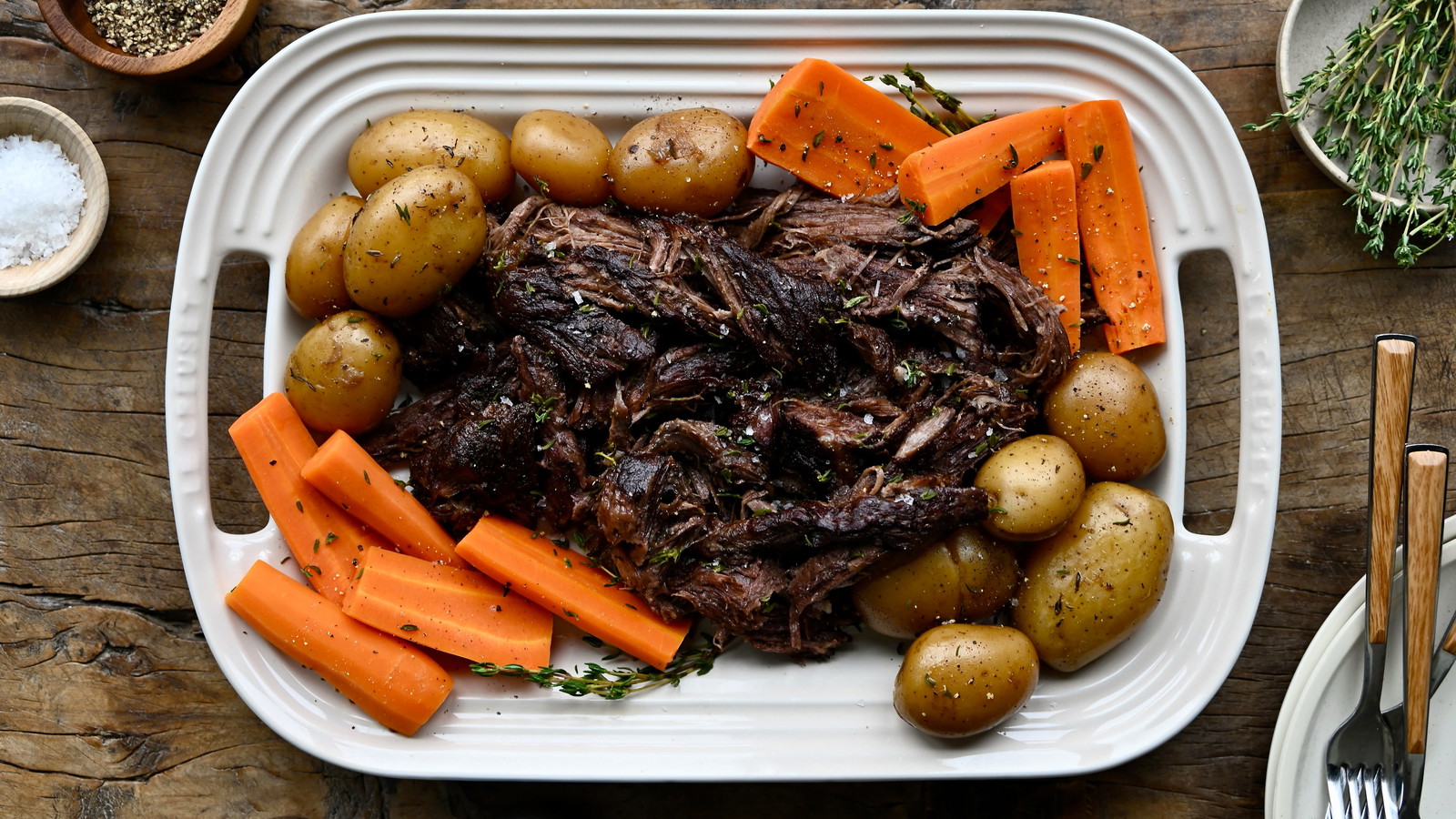 Slow Cooker Chuck Roast with Vegetables