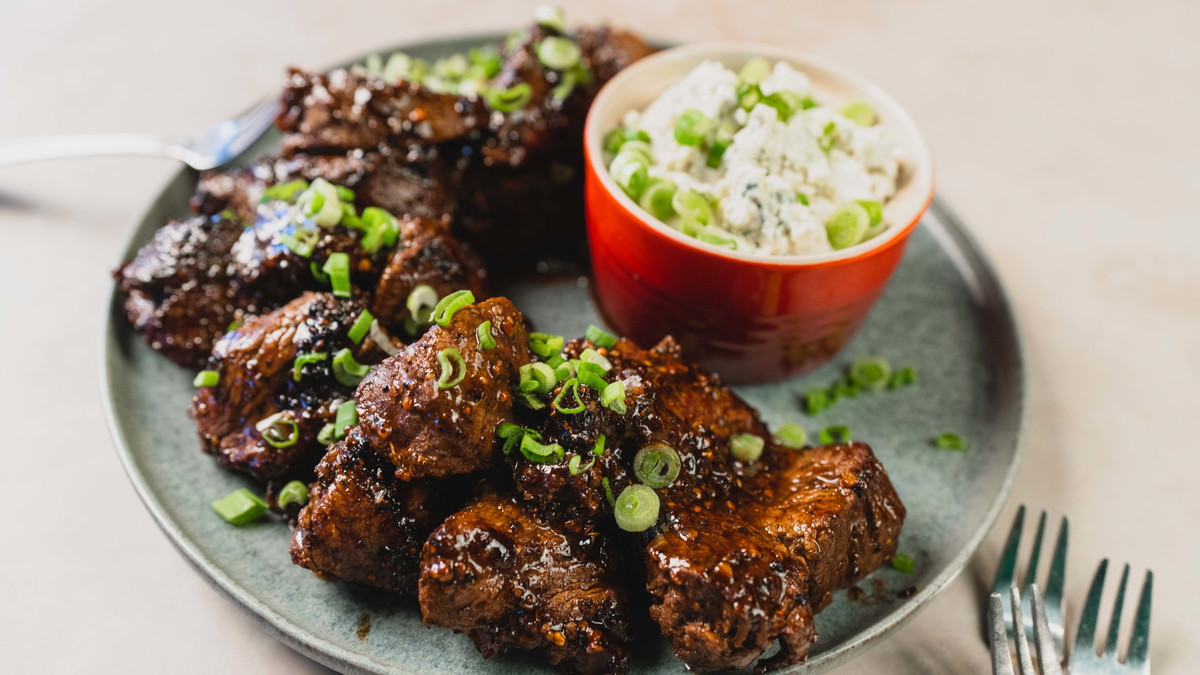 Wagyu Steak Bites with Bleu Cheese Dip