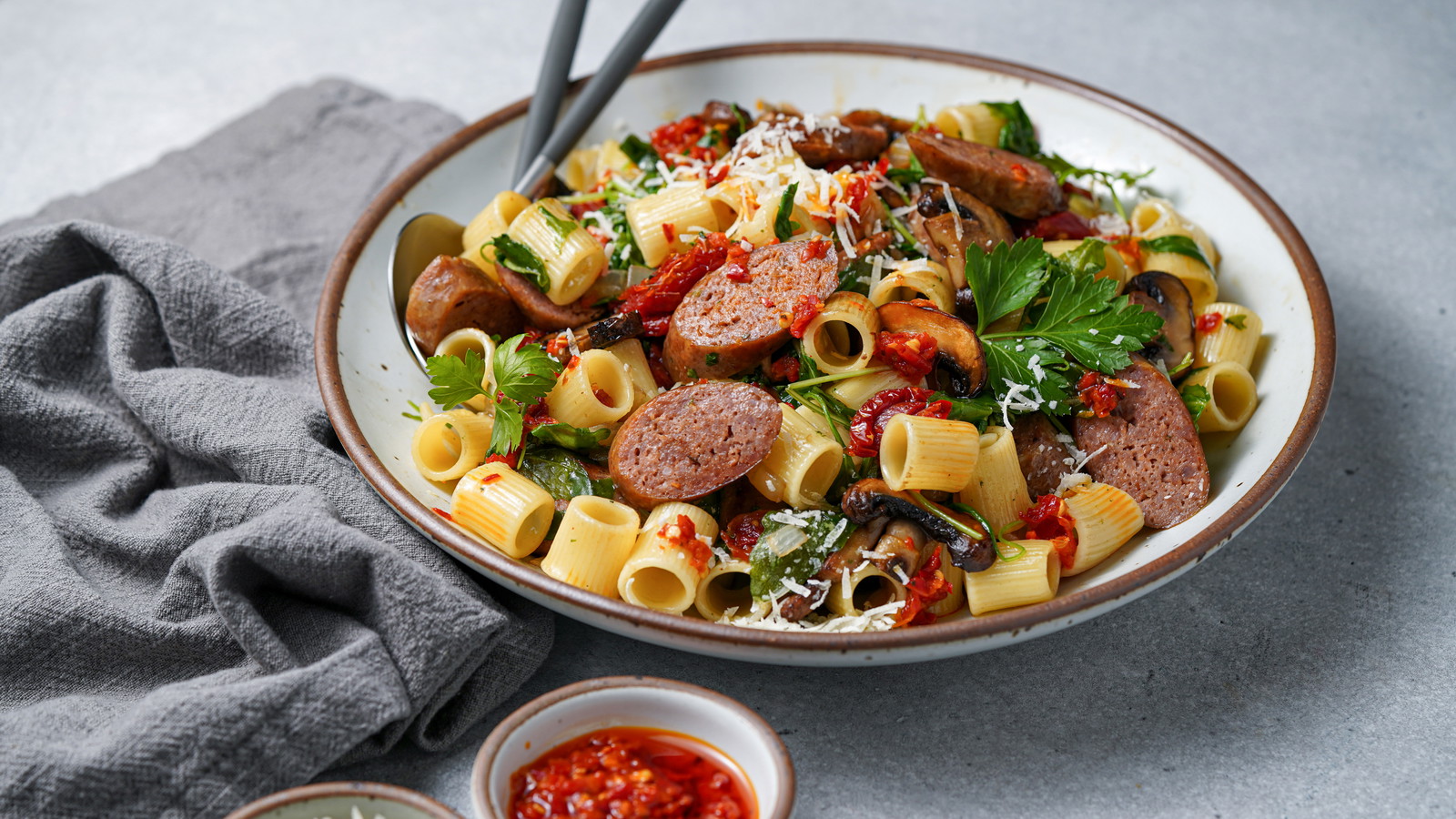 Image of Spicy Sausage Pasta with Mushrooms and Wild Rocket