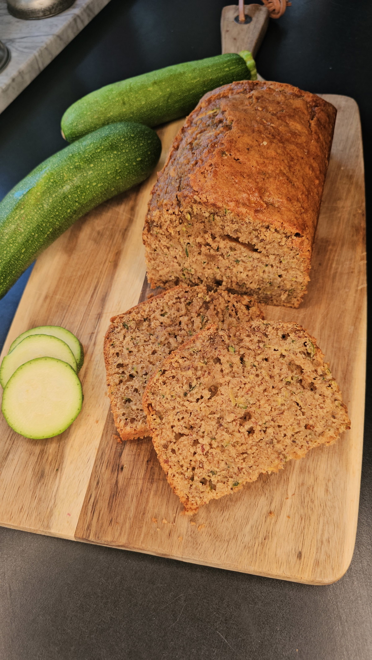 Supersaftiger Zucchinikuchen