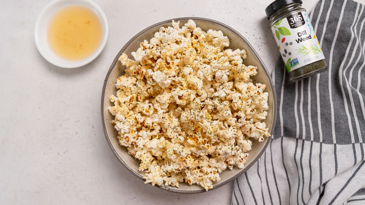 Dill Pickle Popcorn
