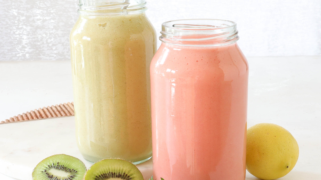 Image of Make natural fruit Gatorade in a blender