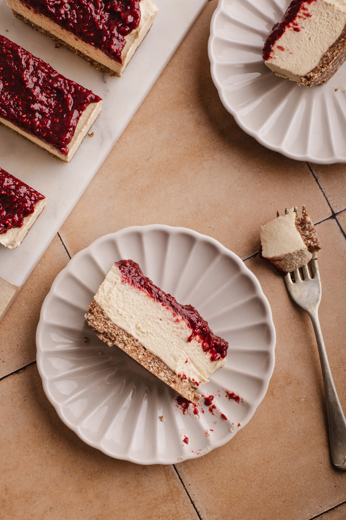 Cheesecake vegano de frambuesas