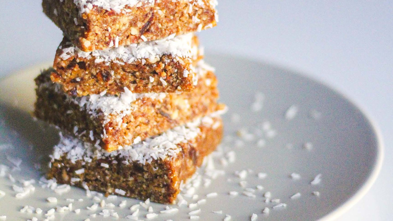 Image of Tahini & Date Protein Bars