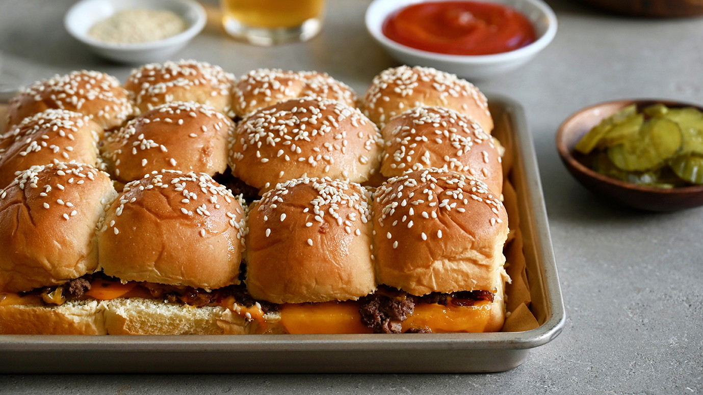 Image of The Ultimate Cheeseburger Sliders with Bacon