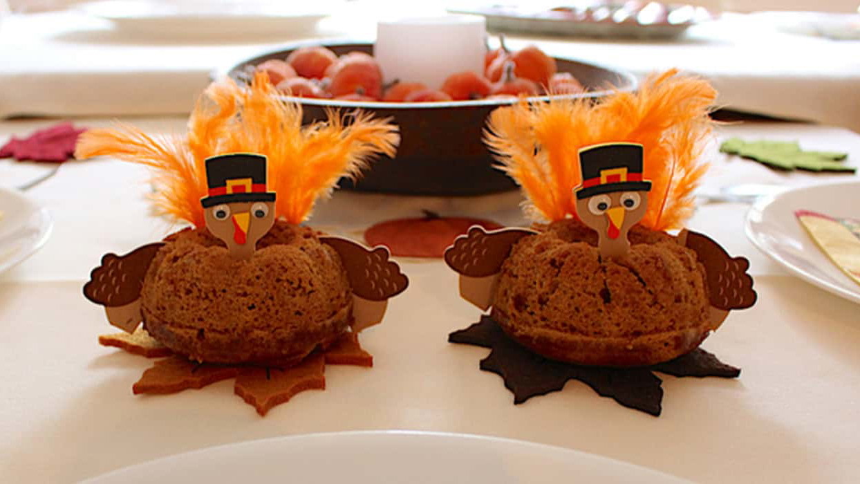 Image of Turkey Bundt Cakes