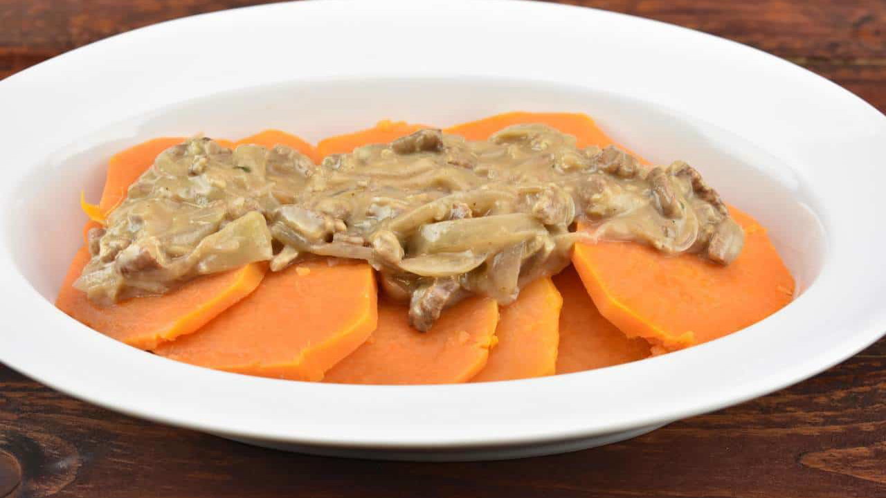 Image of Sweet Potatoes and Pecan Gravy