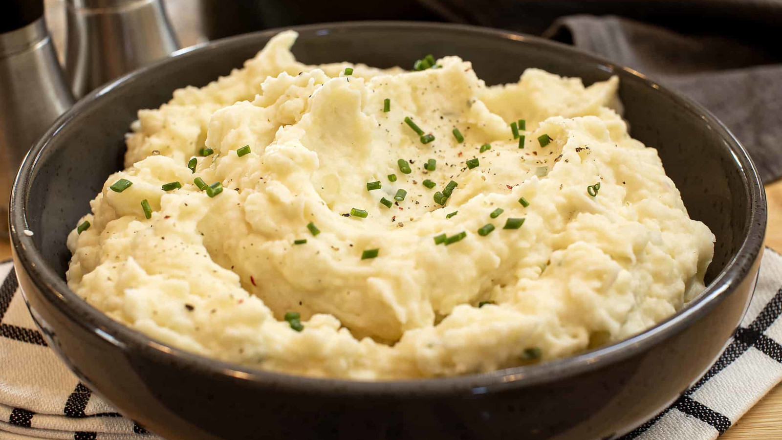 Image of Garlicky Potatoes
