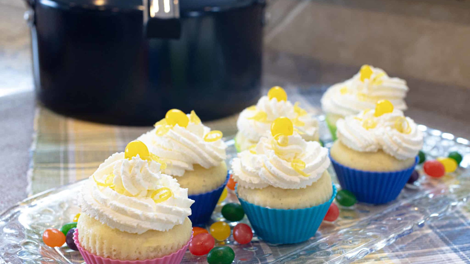 Image of Lemon Cupcakes for Easter Sunday