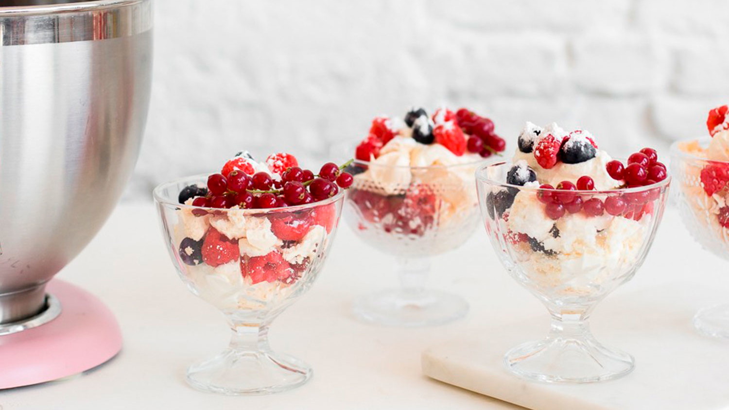 Image of Eton Mess, la receta de postre británico fácil y rápida