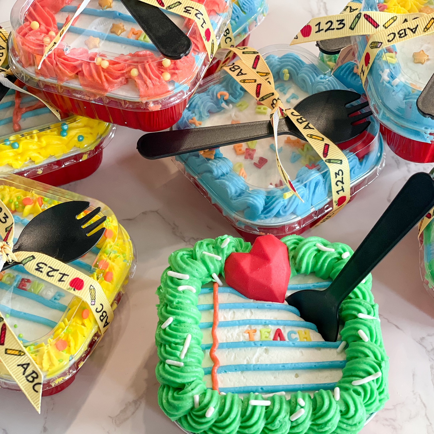 Kootek Back 2 School Lunchbox Cakes