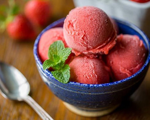 Strawberry Sorbet - Sweetened with Dates