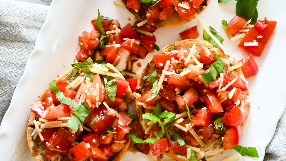 Image of Easy Vegan Bruschetta Bagels