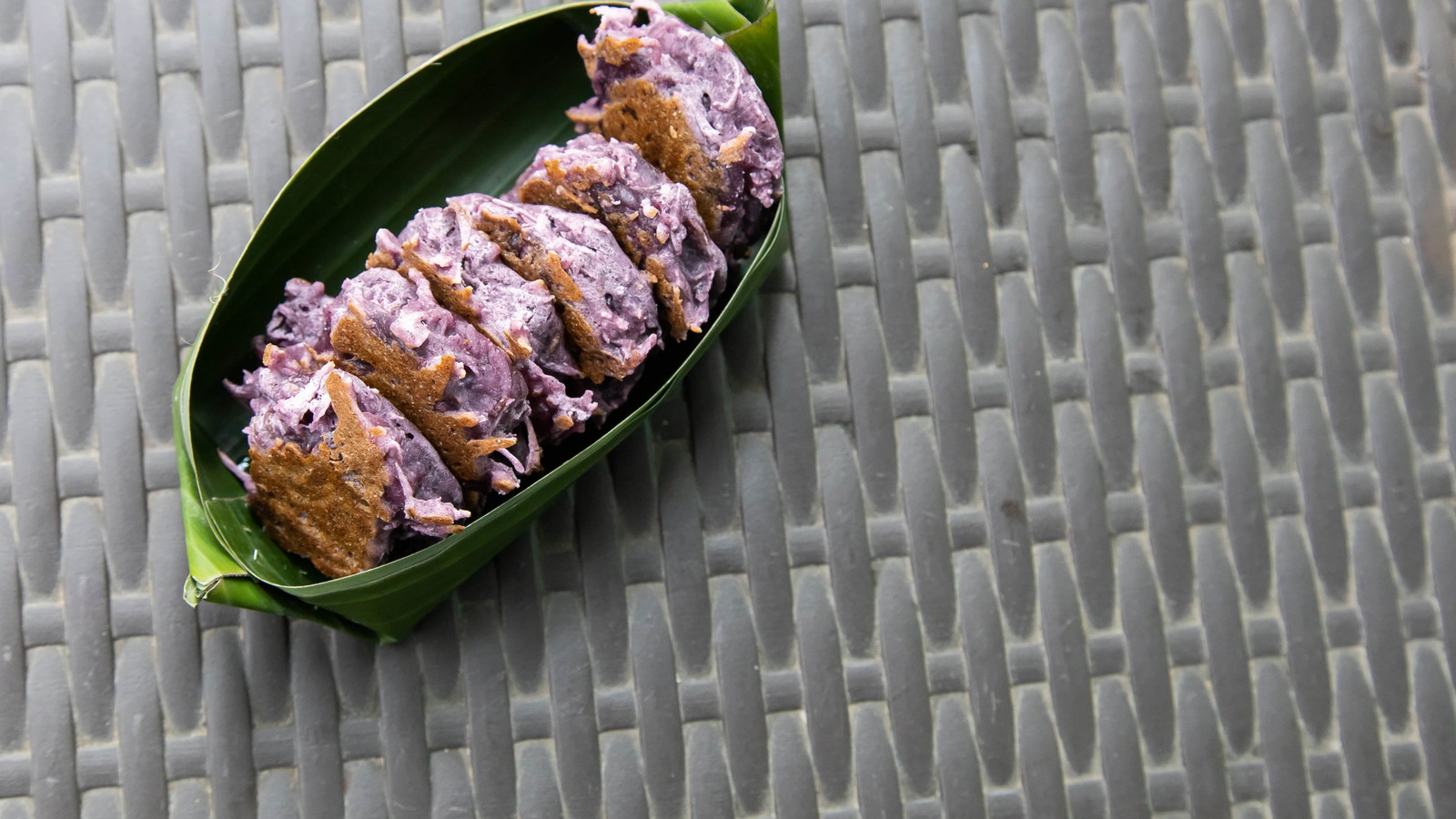 Image of Tasty Maqui Berry Coconut Balls Recipe