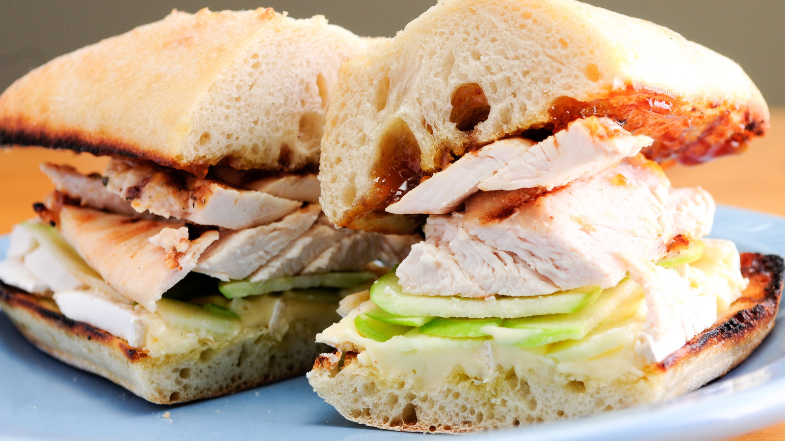 Image of Chicken & Apple Sandwich