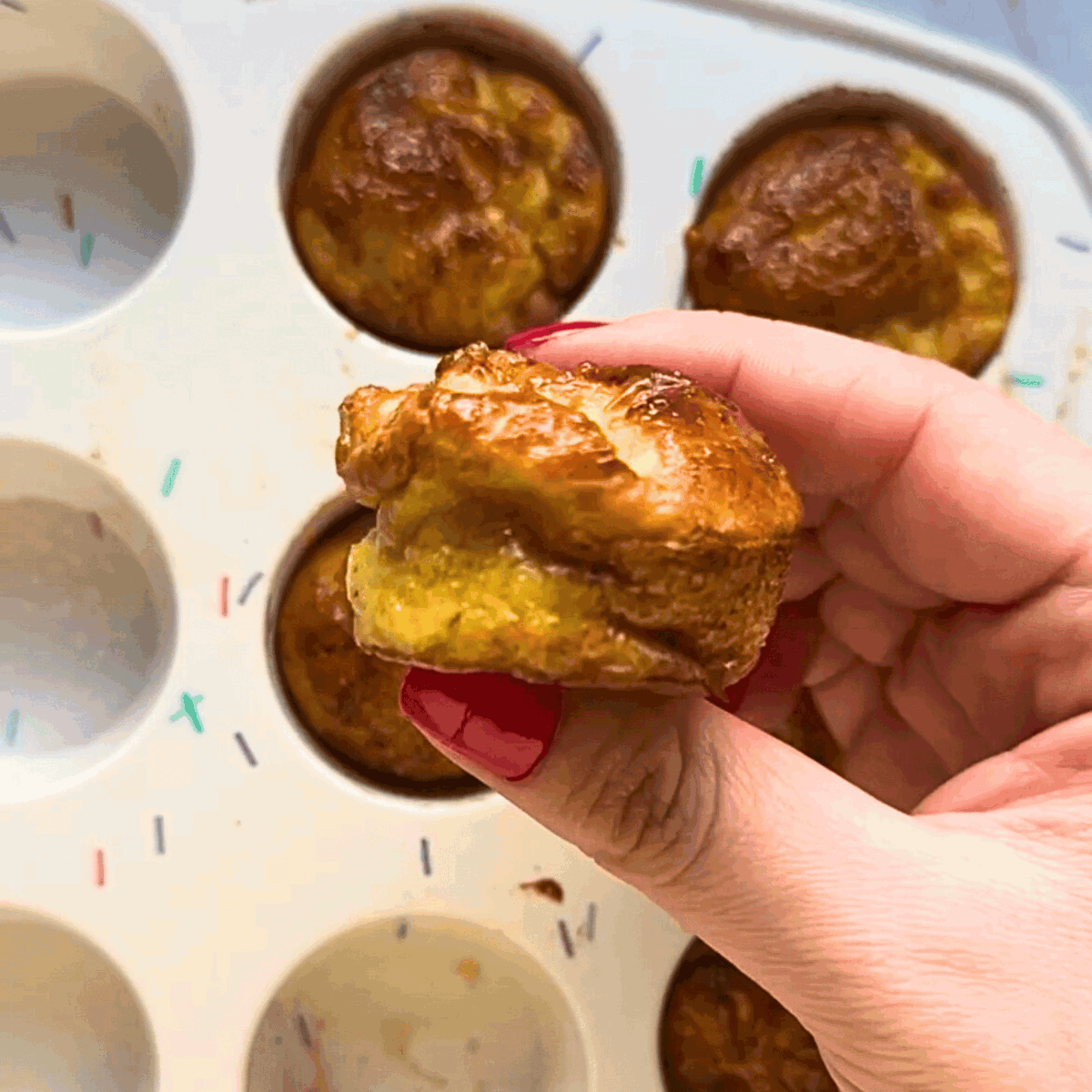 Cheesy Broccoli Egg Bites