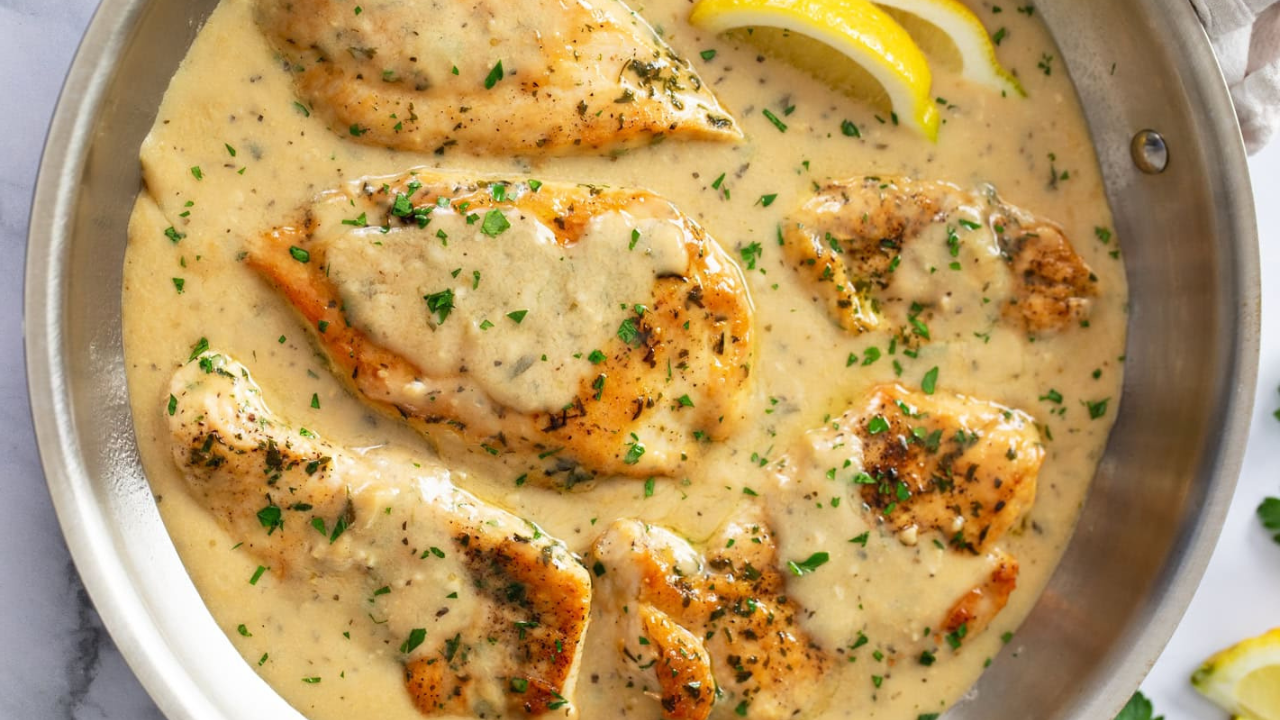 Image of Chicken in Garlic Chive Cream Sauce