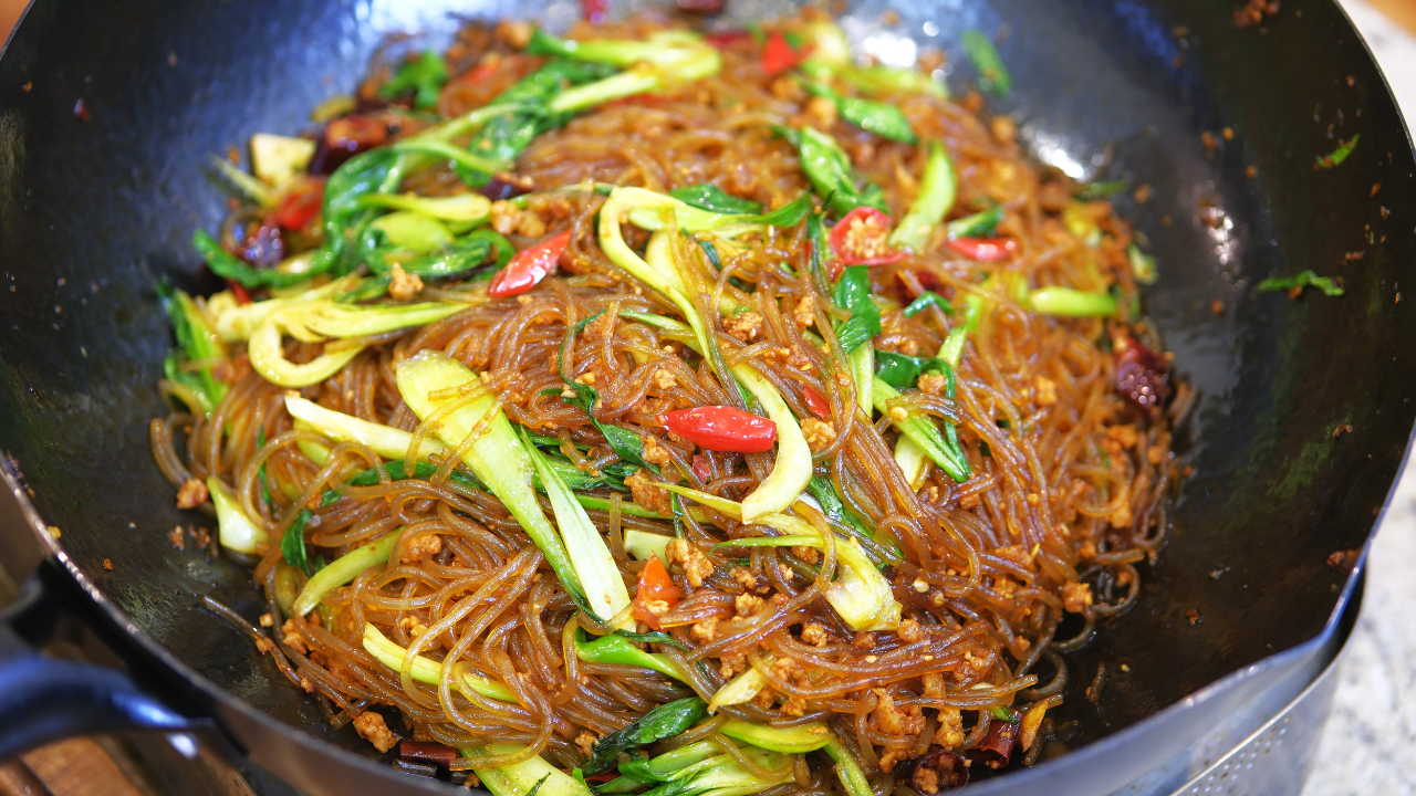 Image of Bok Choy Stir Fry Vermicelli Noodles with Minced Pork