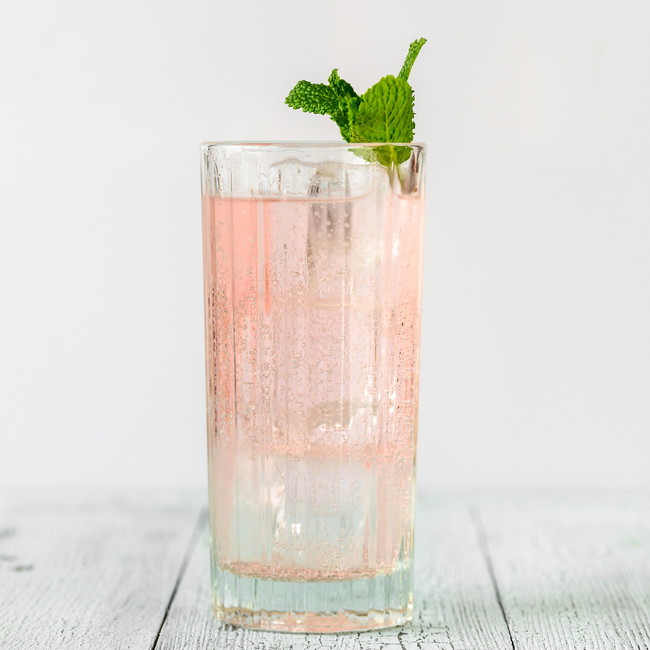 Image of Mrs SYLTBAR Sparkling Rosé Spritz