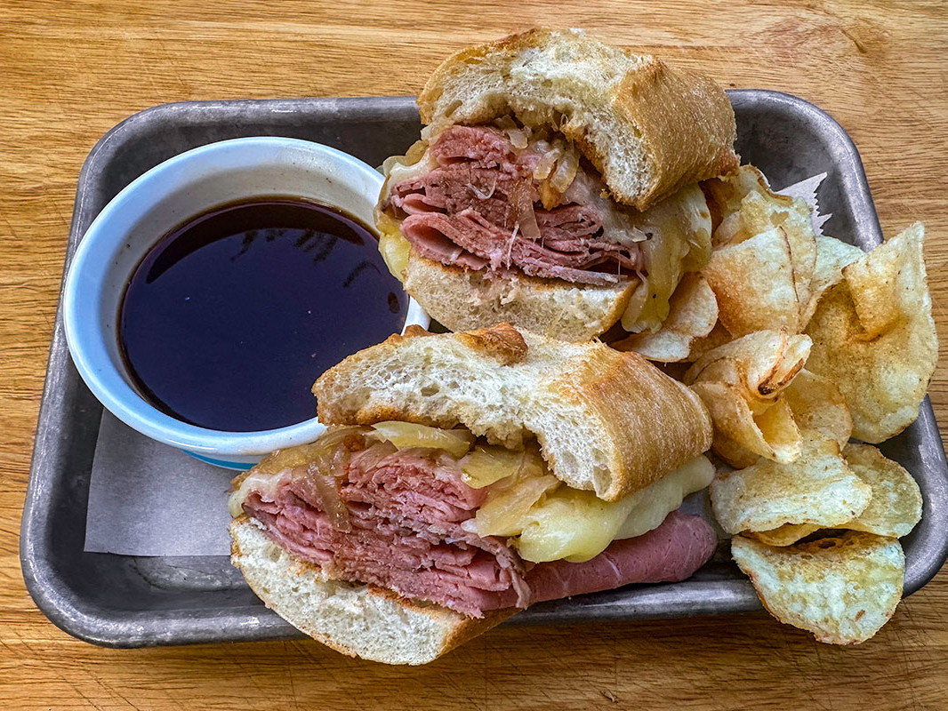 French dip sandwich au jus
