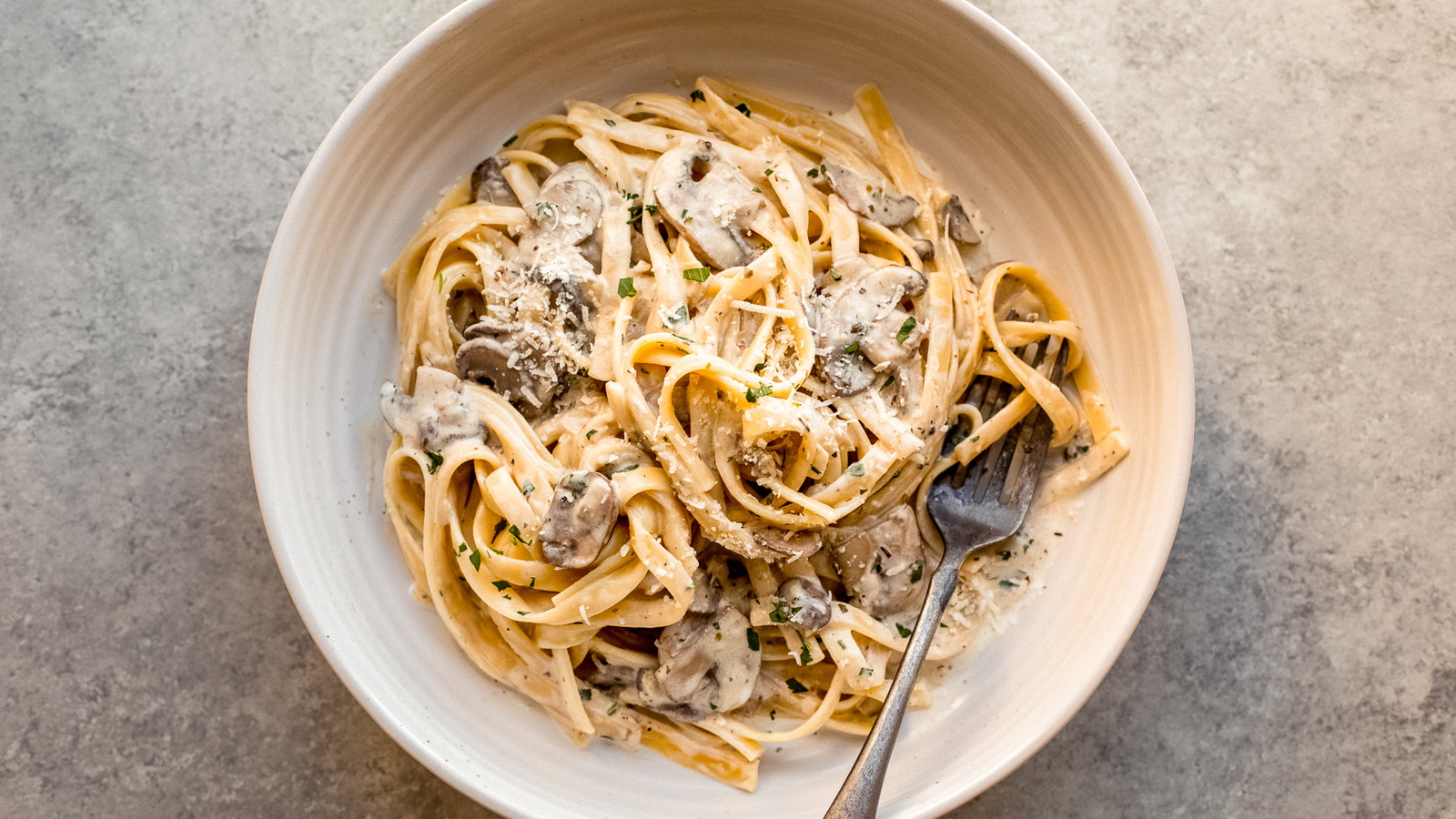 Image of Lactose-Free Creamy Mushroom Pasta