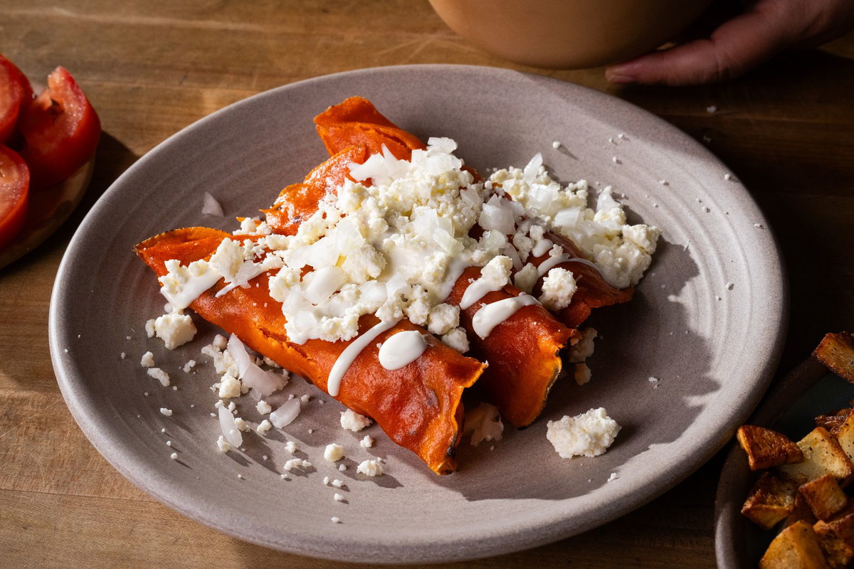 Enchiladas Rojas Estilo Monterrey (Cheese & Red Chile Enchiladas)