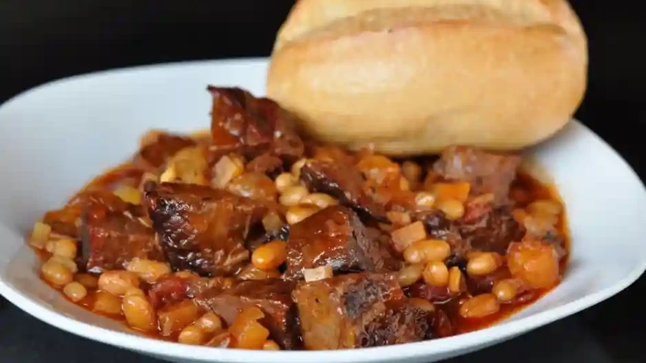 Image of Redneck Beans mit Beef Brisket