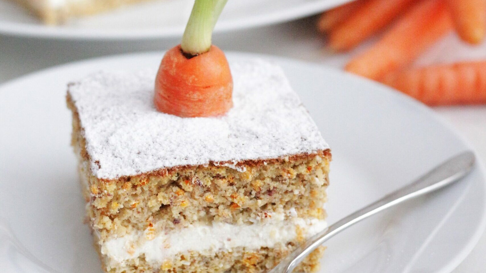 Saftiger Low Carb Rüblikuchen