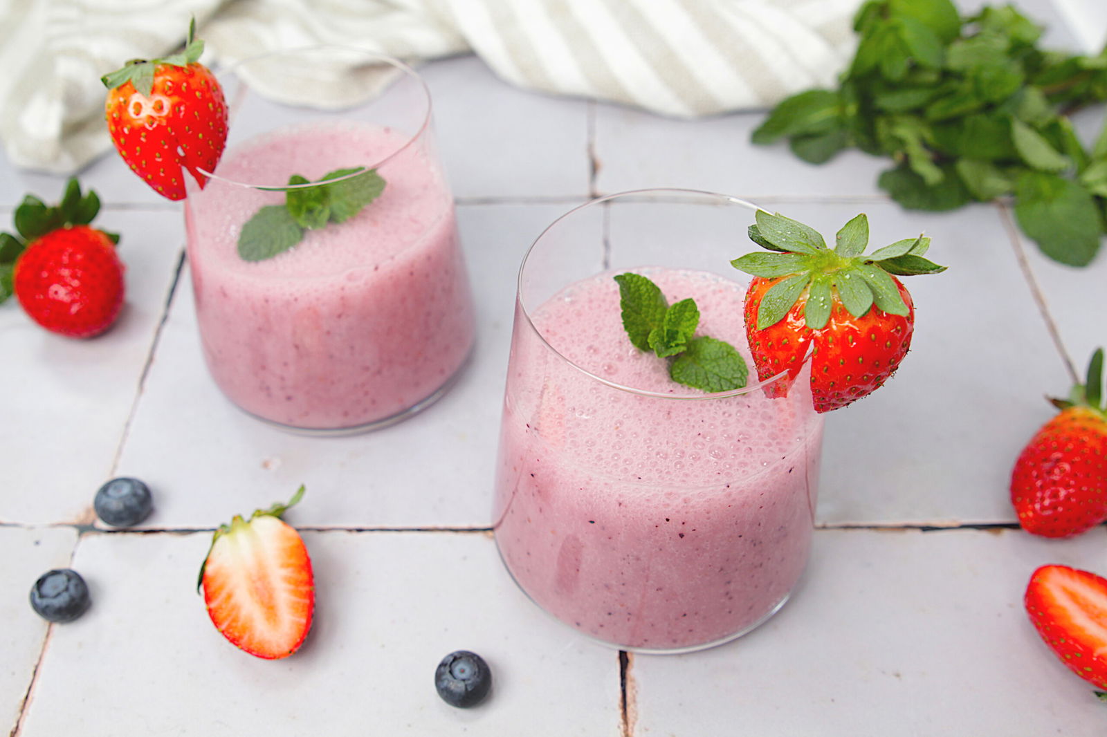 Fruchtiger Low Carb Beerenshake mit Konjakmehl – Shileo Fruchtiger Low Carb Beerenshake mit Konjakmehl – Shileo