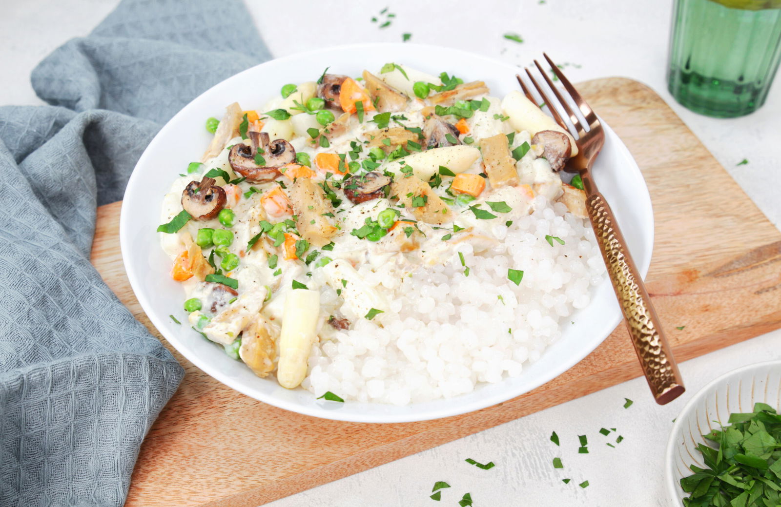 Vegetarisches Low Carb Frikassee mit Konjakreis – Shileo