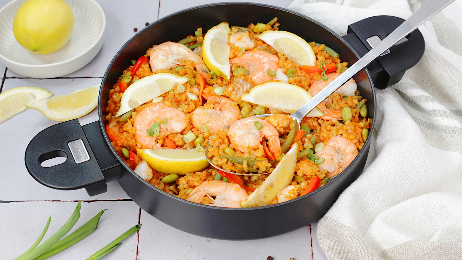 Low Carb Paella verfeinert mit Konjakreis