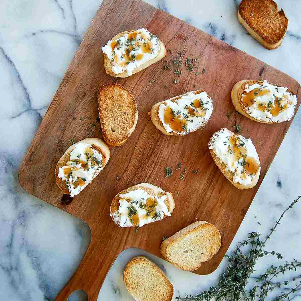 Lavender Honey and Goat Cheese Crostini