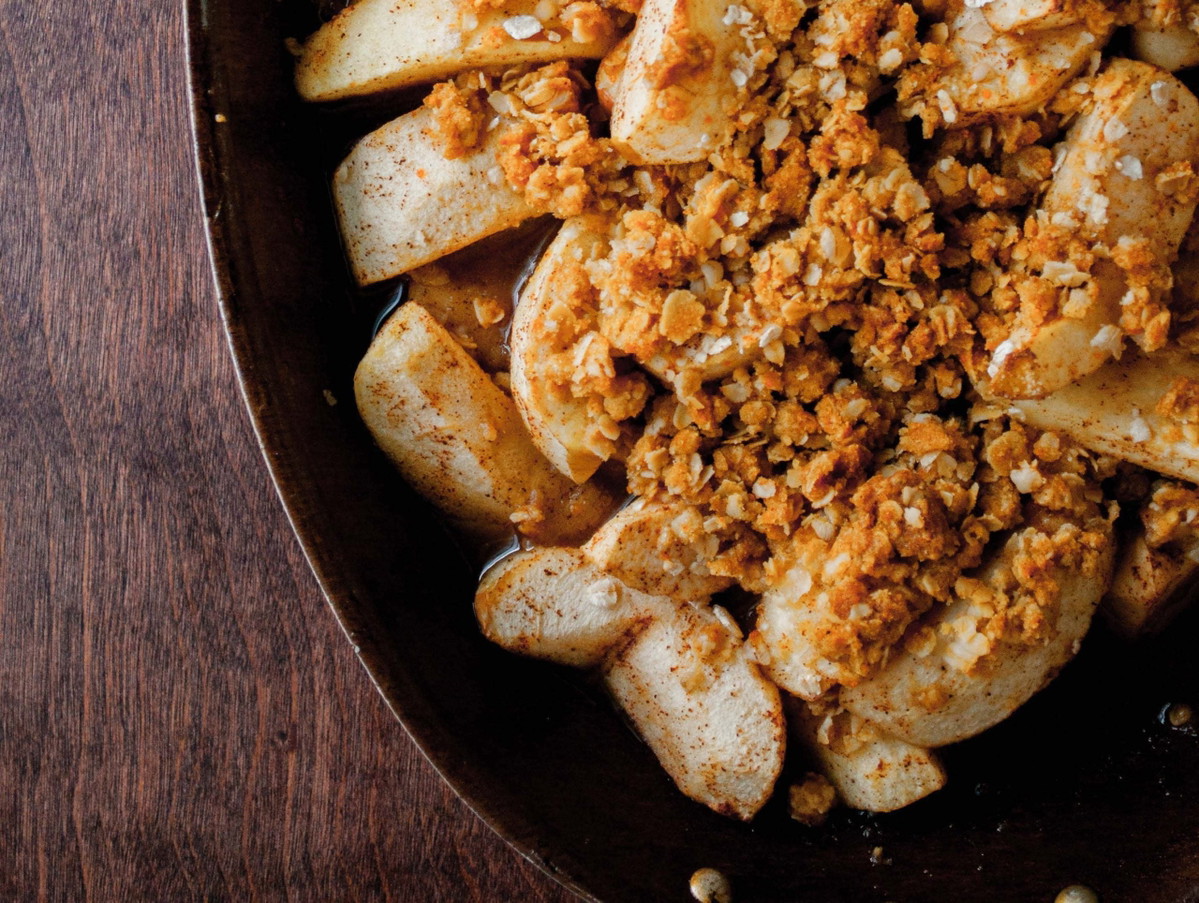 Smoky Honey Habanero Apple Crisp