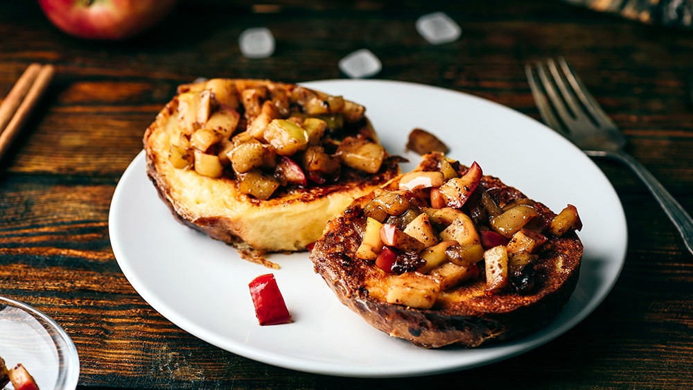 Image of Tostadas francesas con manzana asada con canela