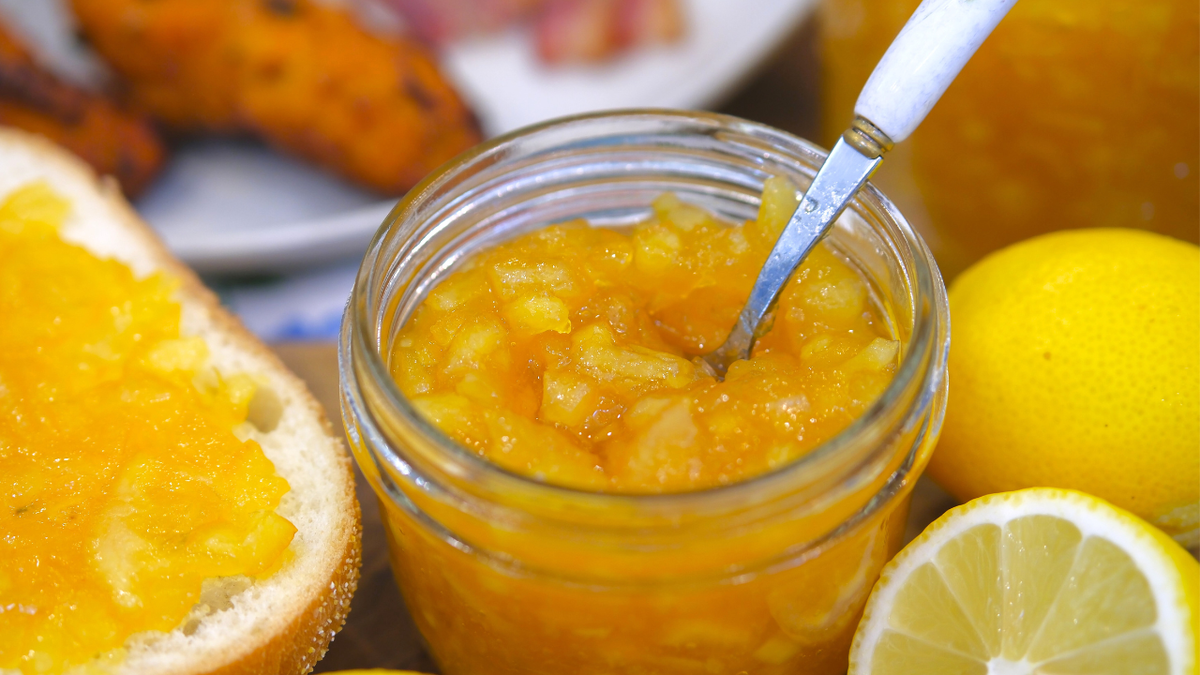 Stop Throwing Away Lemon Peels, Make This Delicious Marmalade (3 Ingredients Only)