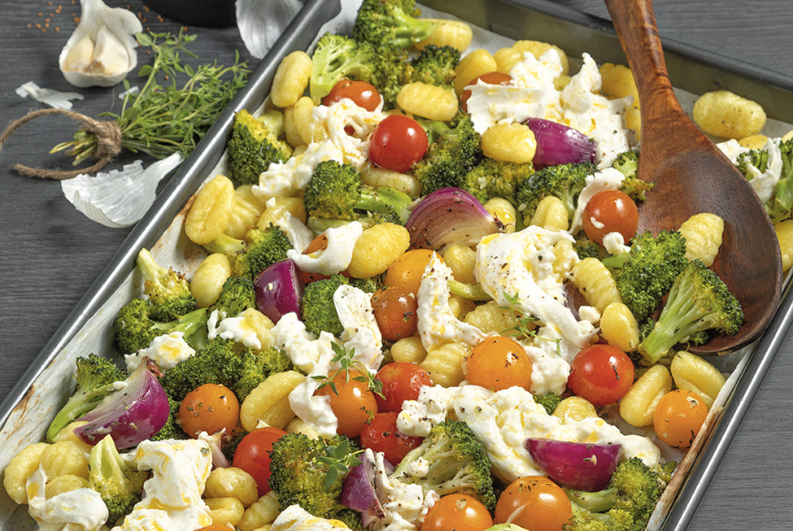 Gnocchis aux légumes sur la plaque