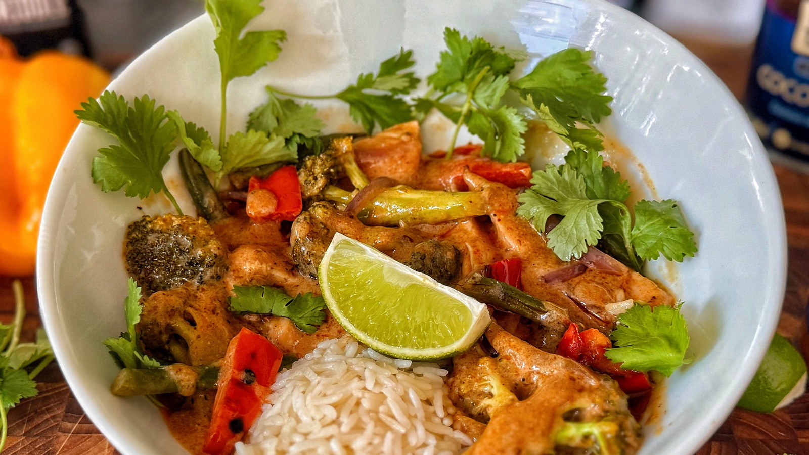 Image of Coconut Chicken Curry Rice Bowl