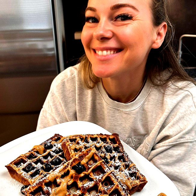 Image of Mareik's Protein Waffeln mit Happy Bueno Creme