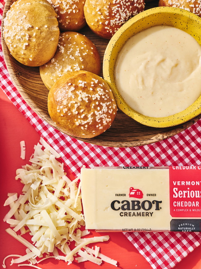 Image of Cheddar Stuffed Pretzel Bites with Cheddar Beer Sauce