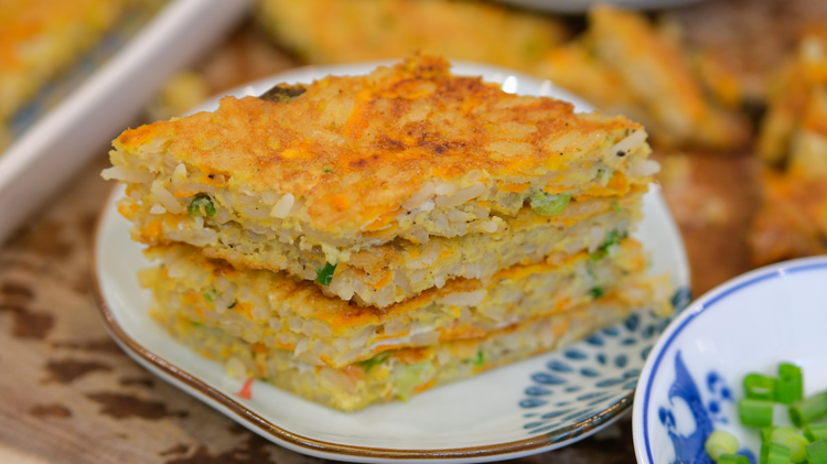 Image of The second recipe is like a crispy rice pancake, which is pretty unusual but tastes surprisingly delicious, and it is super easy as well. From prepping to finishing, it takes less than 8 minutes, so it is perfect for whenever...