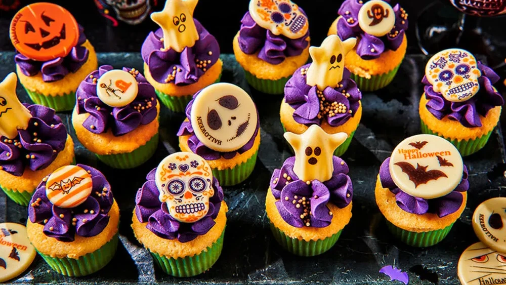 Image of Mini Halloween Cupcakes