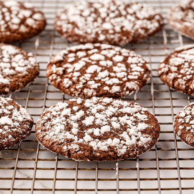 Image of Chocolate Crinkle Cake Cookies 